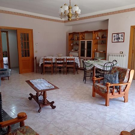 Bed and Breakfast Montagne Rocciose Фрашинето Экстерьер фото