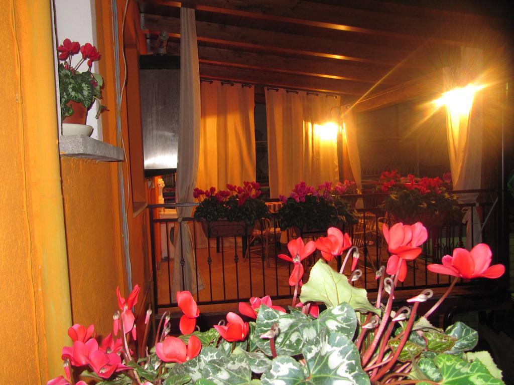 Bed and Breakfast Montagne Rocciose Фрашинето Экстерьер фото