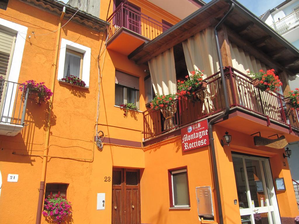 Bed and Breakfast Montagne Rocciose Фрашинето Экстерьер фото